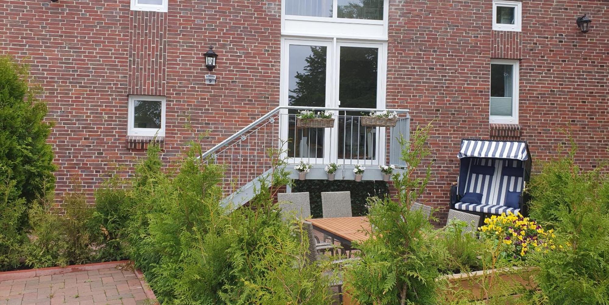 Friesischer Hof, Ferienwohnungen Mit Indoor Spielplatz, Kostenfreien Parkplatz Und W-Lan Hage Bilik gambar